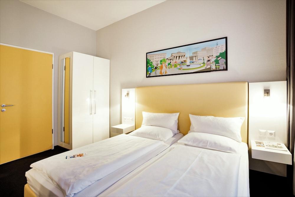 Select Checkpoint Charlie Hotel